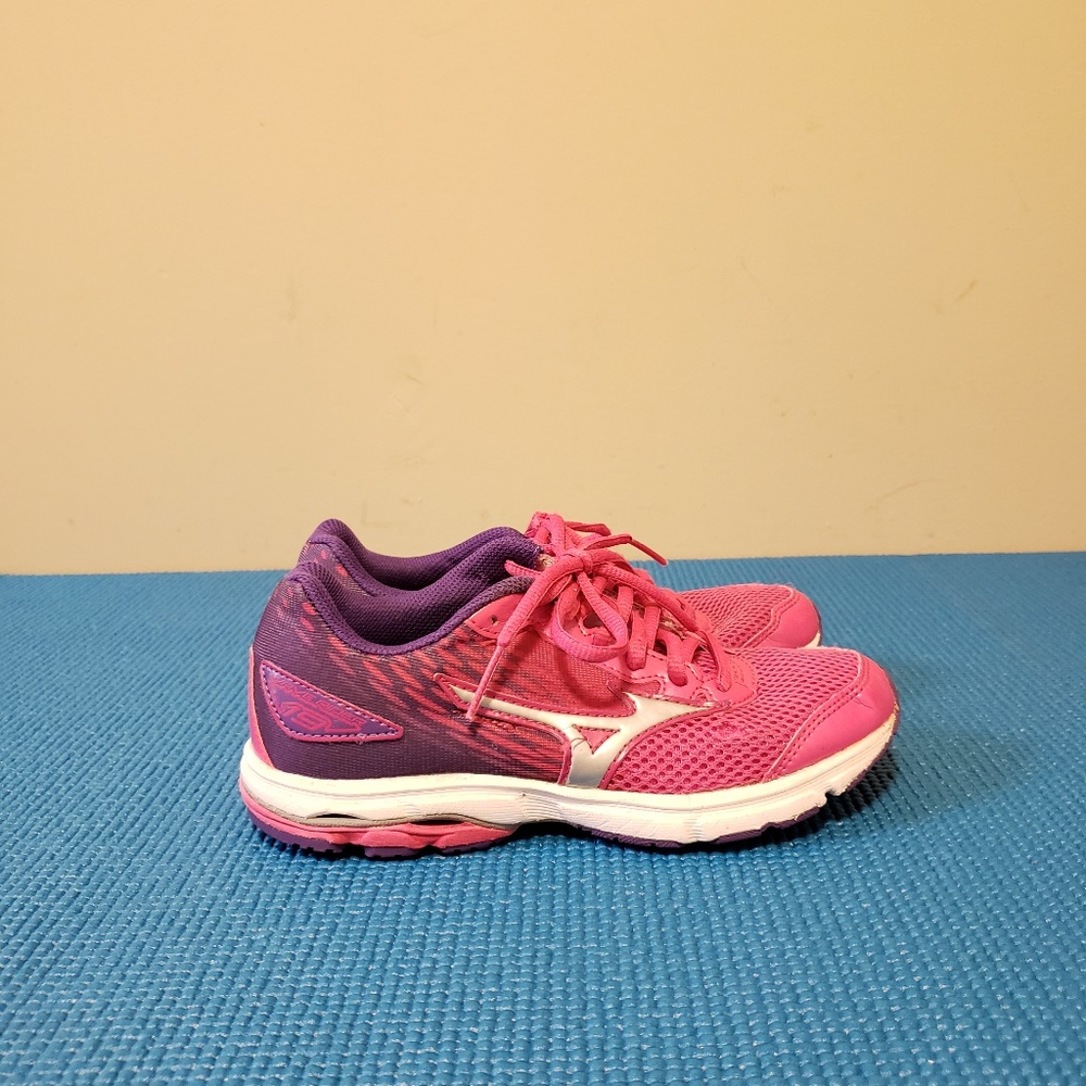 Mazuno Wave Rider 19 - Kid's Running/Walking Shoe